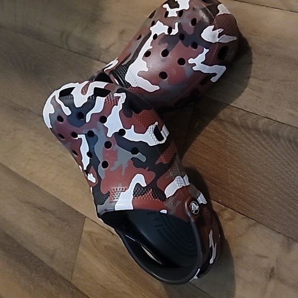 CROCS Other - Maroon White Gray Camo Croocs